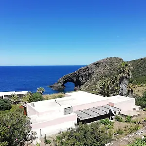 ad-un-passo-dall-arco.sicilyhotelsitaly.net/